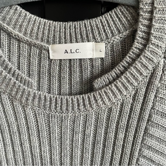 A.L.C. 100% Merino Wool Sweater (L) Gray - Picture 3 of 6